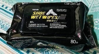 Natural Sneaker & Shoe Cleaner Wipes - Packs of 80